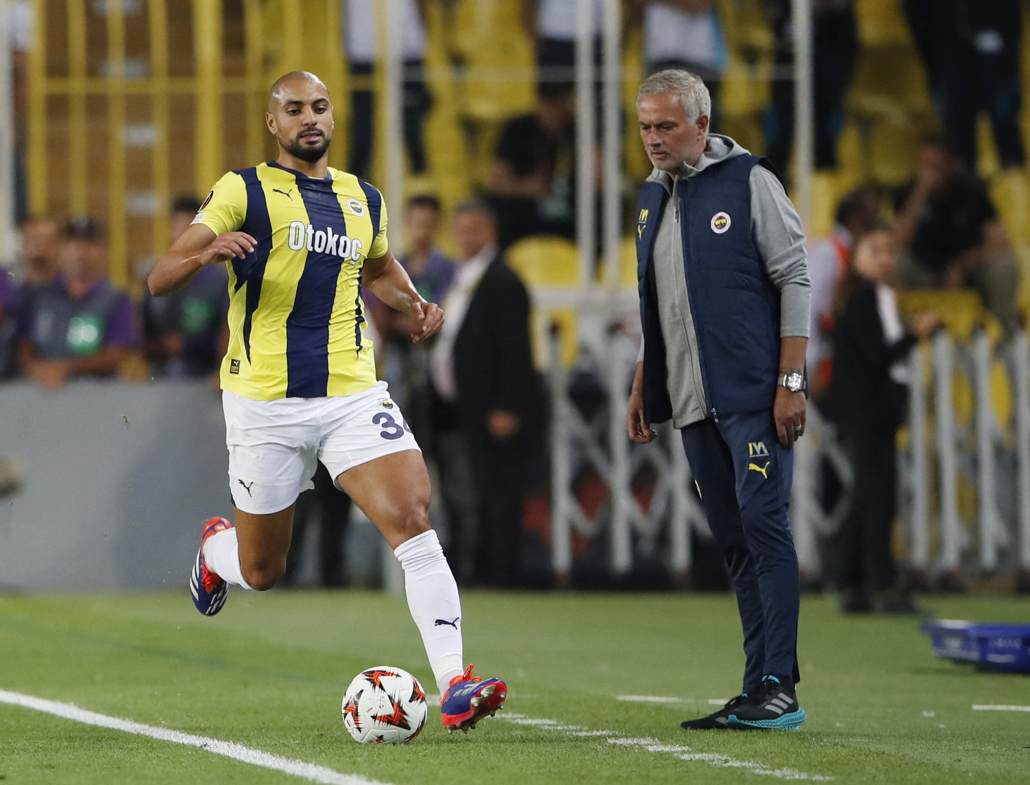 TRANSFER HABERİ | Sofyan Amrabat’a talip var! Fenerbahçe’den ayrılıyor mu?
