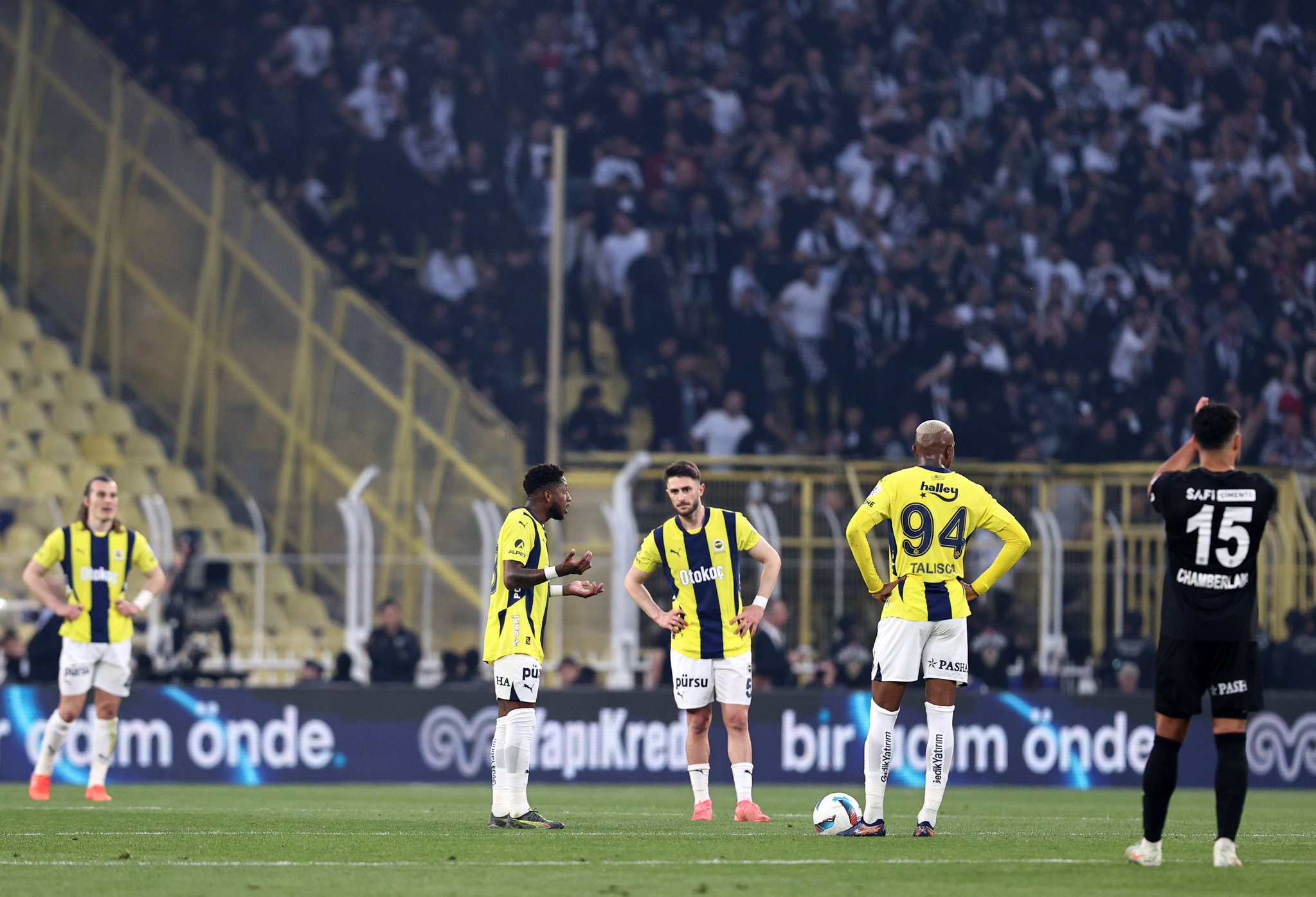 TRANSFER HABERİ | Sofyan Amrabat’a talip var! Fenerbahçe’den ayrılıyor mu?
