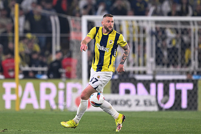 Fenerbahçe transferde B planını belirledi! Skriniar olmazsa o yıldız gelecek