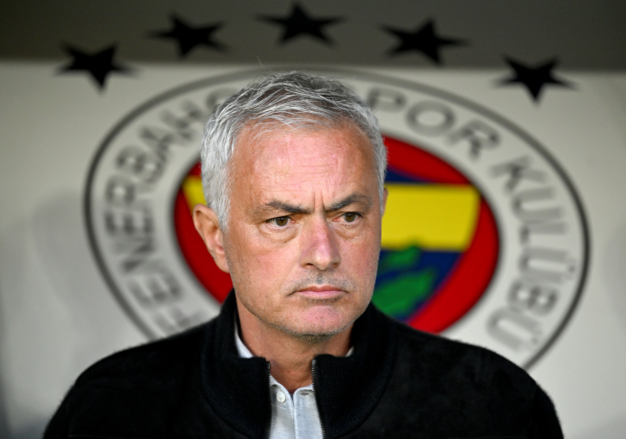 FENERBAHÇE HABERİ | Jose Mourinho’nun sözleşmesinde madde şoka uğrattı!