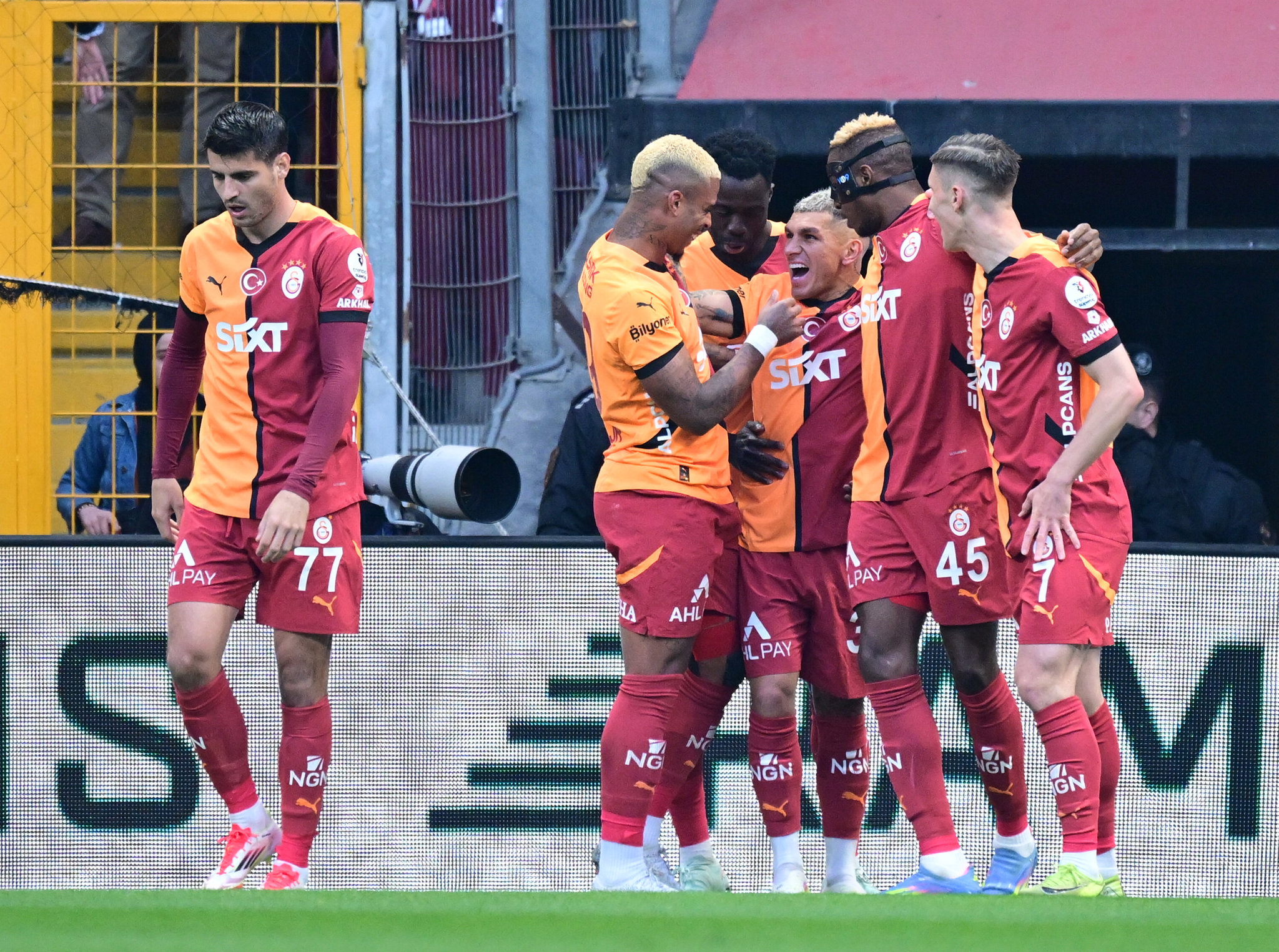 Galatasaray’dan sol beke 22’lik yıldız! Cimbom’dan yeni sezon bombası