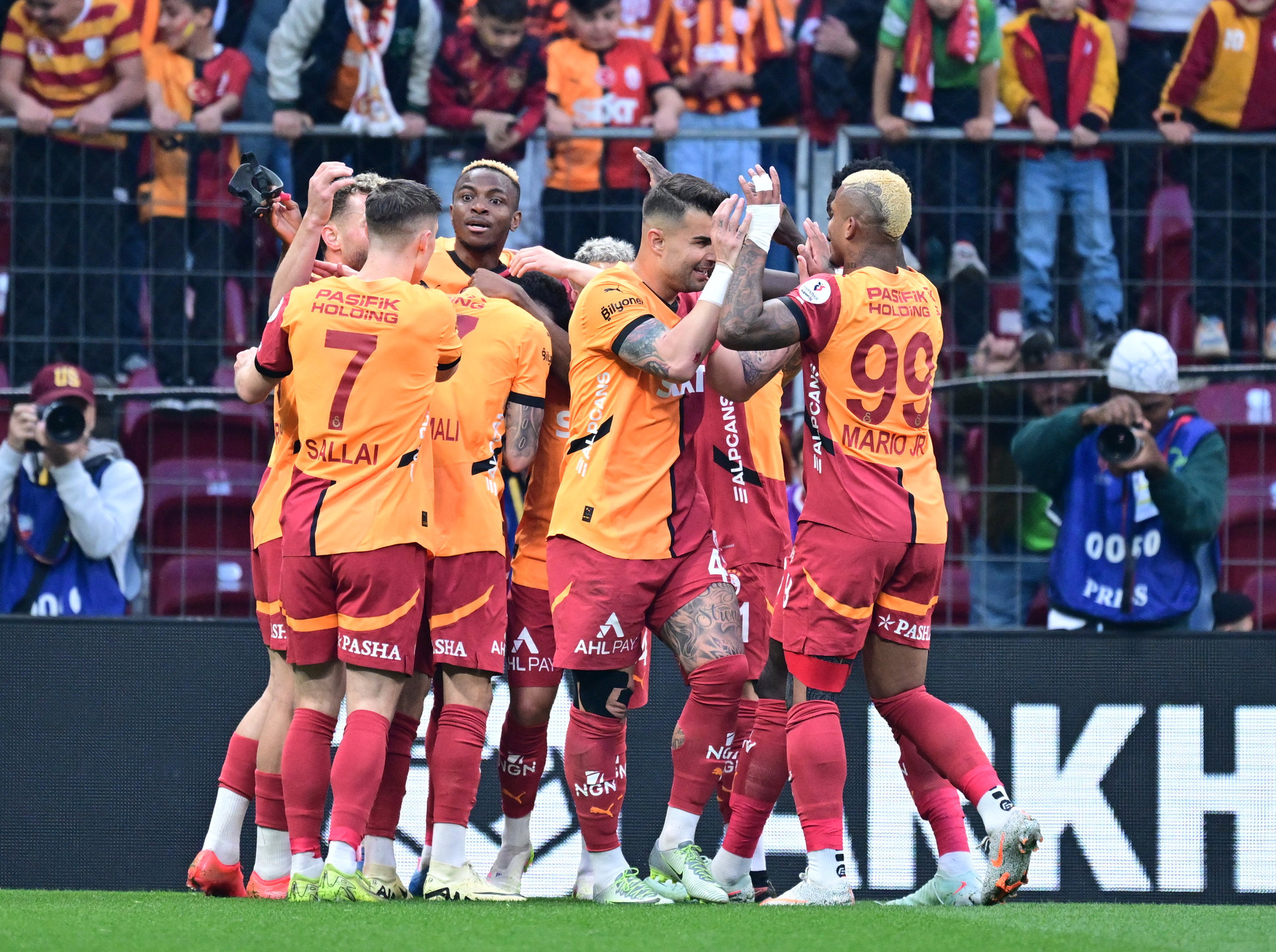 Galatasaray’dan sol beke 22’lik yıldız! Cimbom’dan yeni sezon bombası