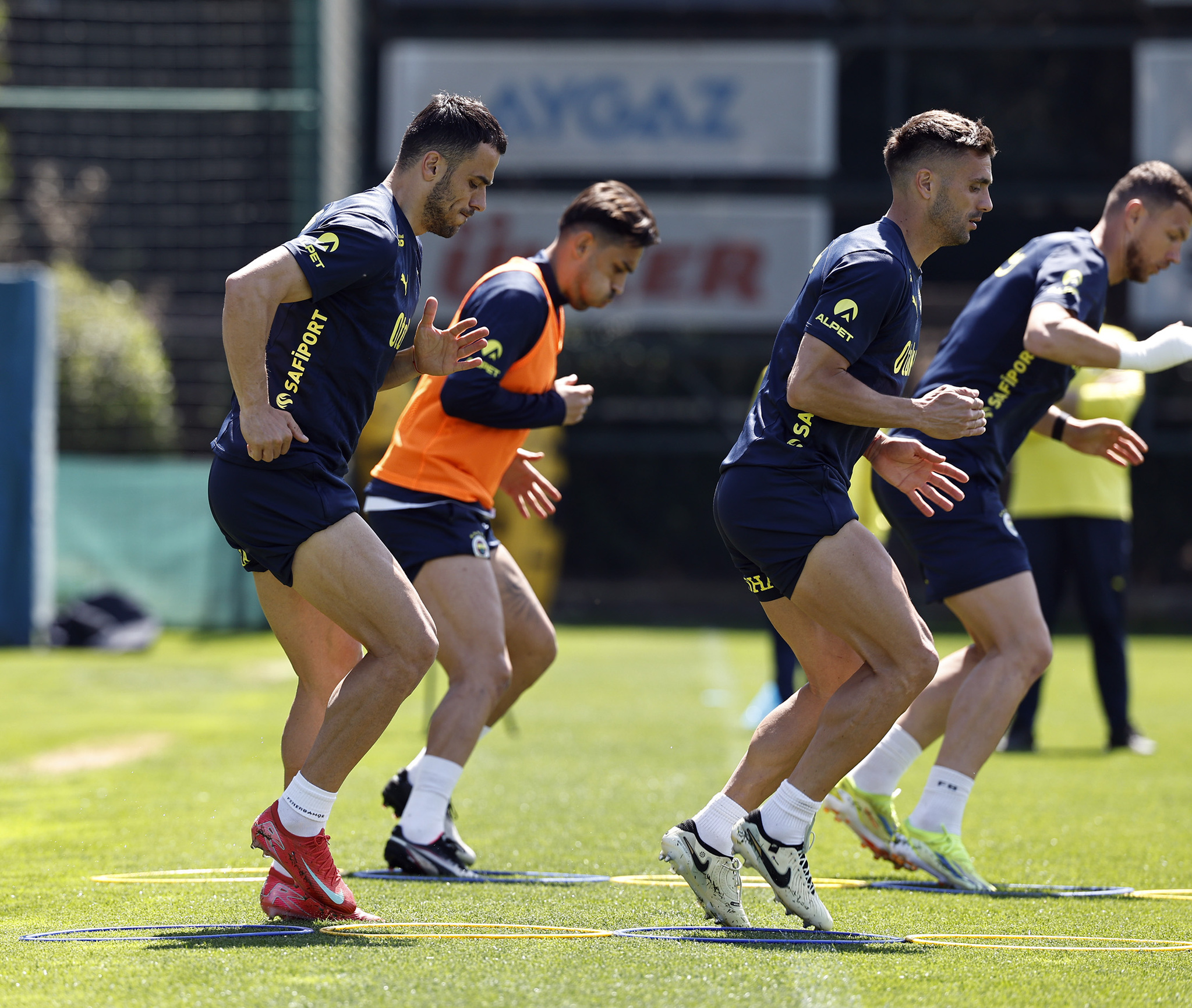 Fenerbahçe’den forvet sürprizi! Edin Dzeko’nun yerine gelecek