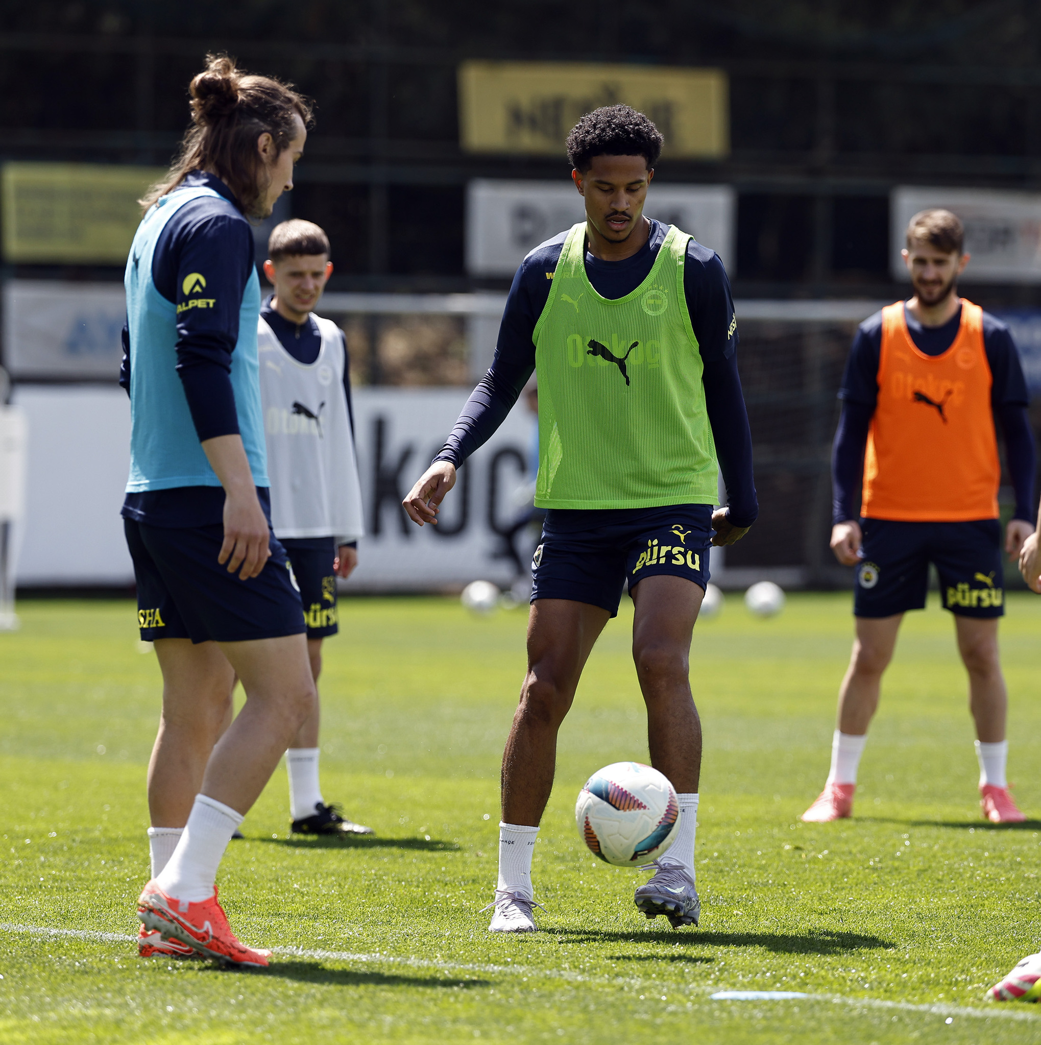 FENERBAHÇE TRANSFER HABERİ: Yönetimden flaş karar! Jose Mourinho...