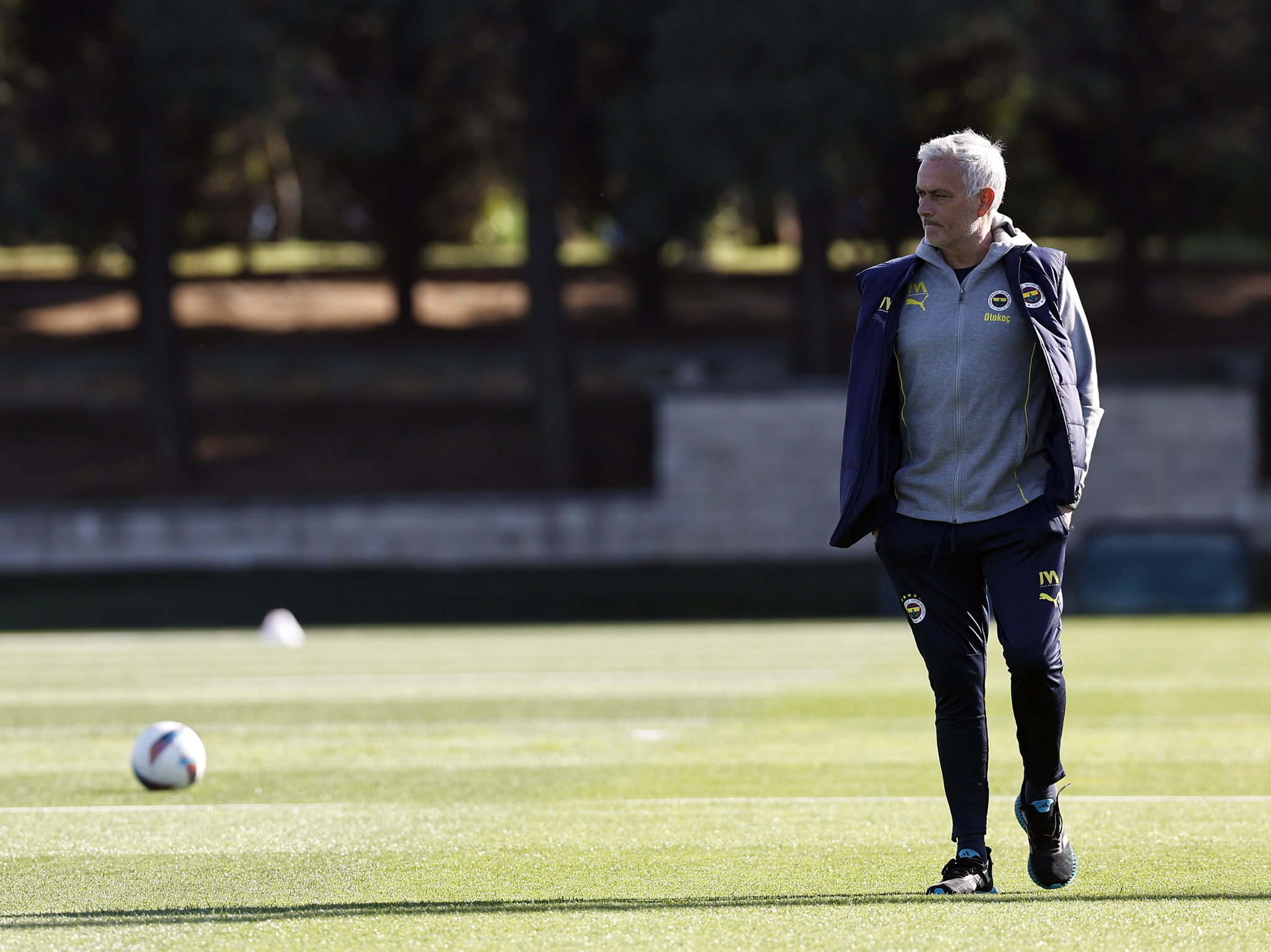 FENERBAHÇE TRANSFER HABERİ: Yönetimden flaş karar! Jose Mourinho...