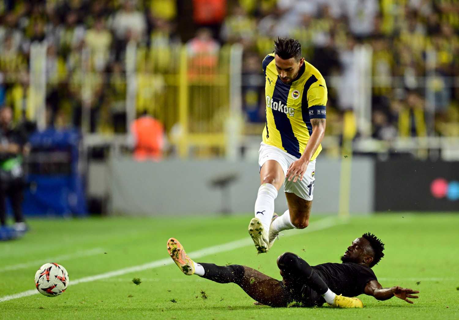 TRANSFER HABERİ: Fenerbahçe’de İrfan Can Kahveci krizi!