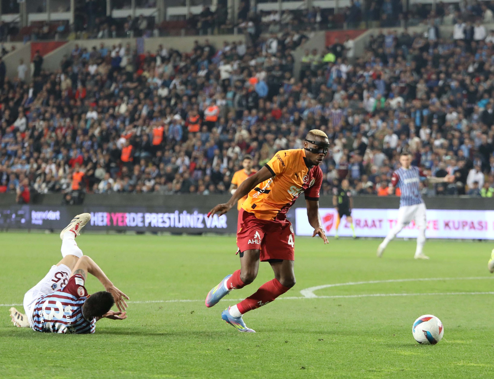 Galatasaray şampiyonluk için sahada! İşte Okan Buruk’un Bellona Kayserispor maçı 11’i