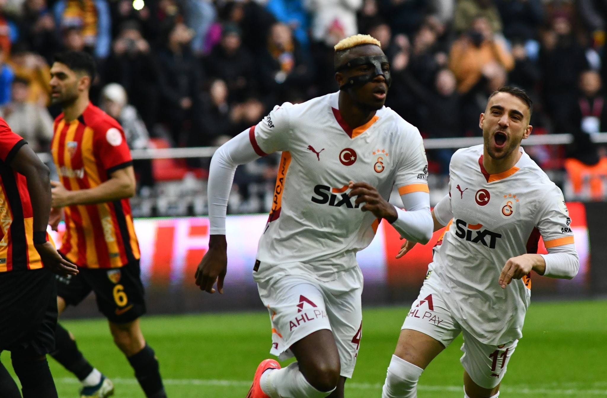 Galatasaray şampiyonluk için sahada! İşte Okan Buruk’un Bellona Kayserispor maçı 11’i