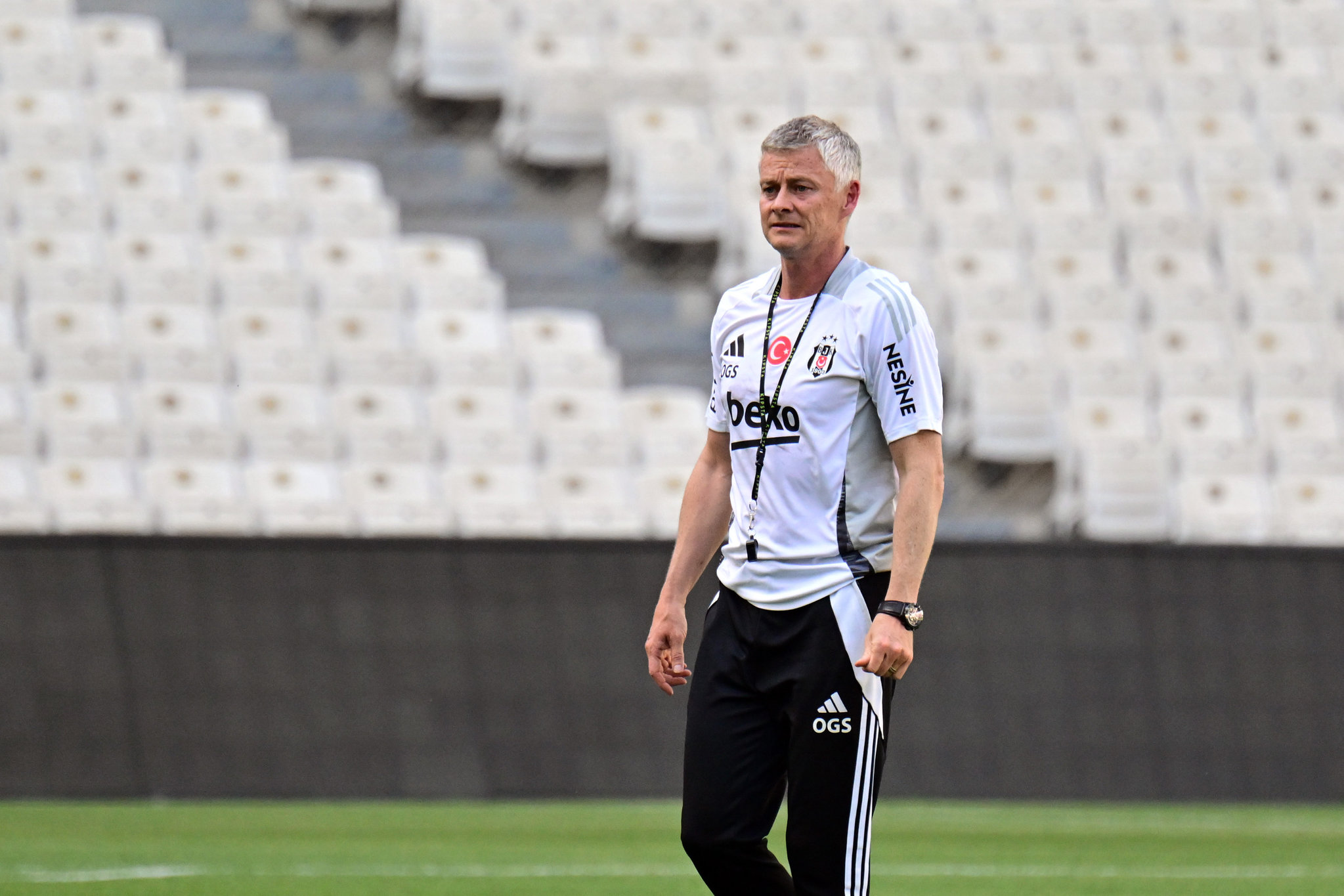 TRANSFER HABERİ: Beşiktaş’ta 4 ayrılık birden! Solskjaer biletlerini kesti