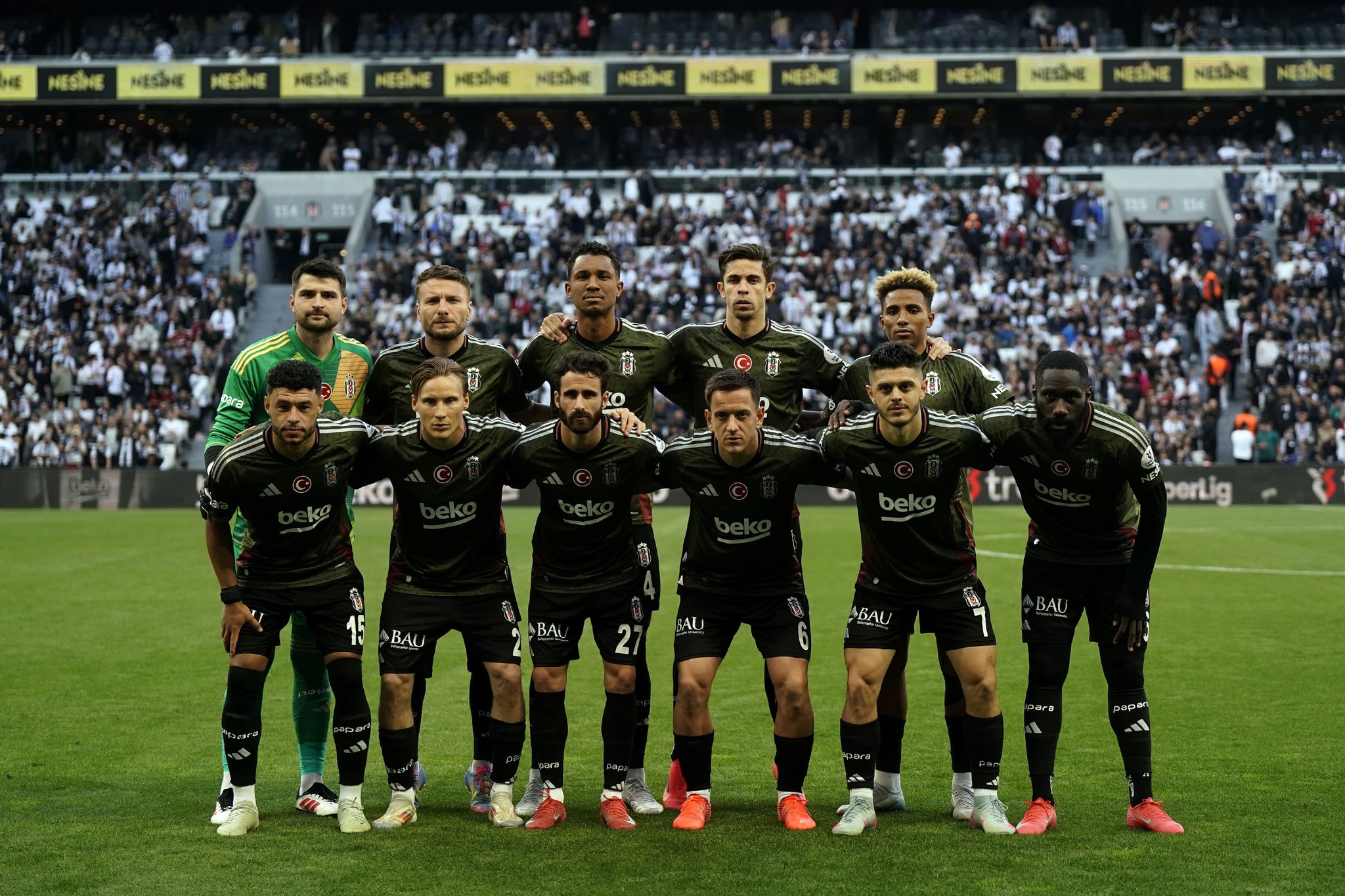 TRANSFER HABERİ: Beşiktaş’ta 4 ayrılık birden! Solskjaer biletlerini kesti