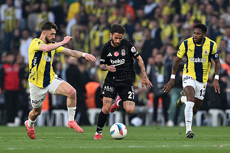 TRANSFER HABERİ: Fenerbahçe’nin yeni yıldızı Bayern Münih’ten! 40 milyon Euro’luk orta saha geliyor