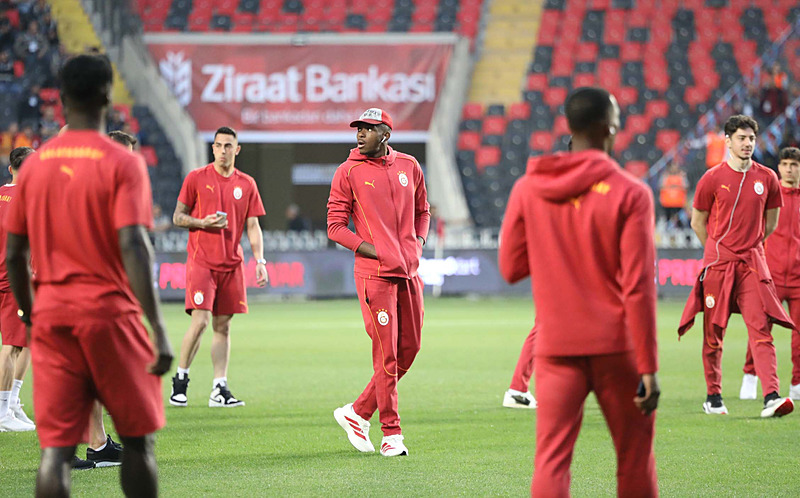 İşte Galatasaray’ın yeni sezondaki ilk bombası! Babası transferi açıkladı