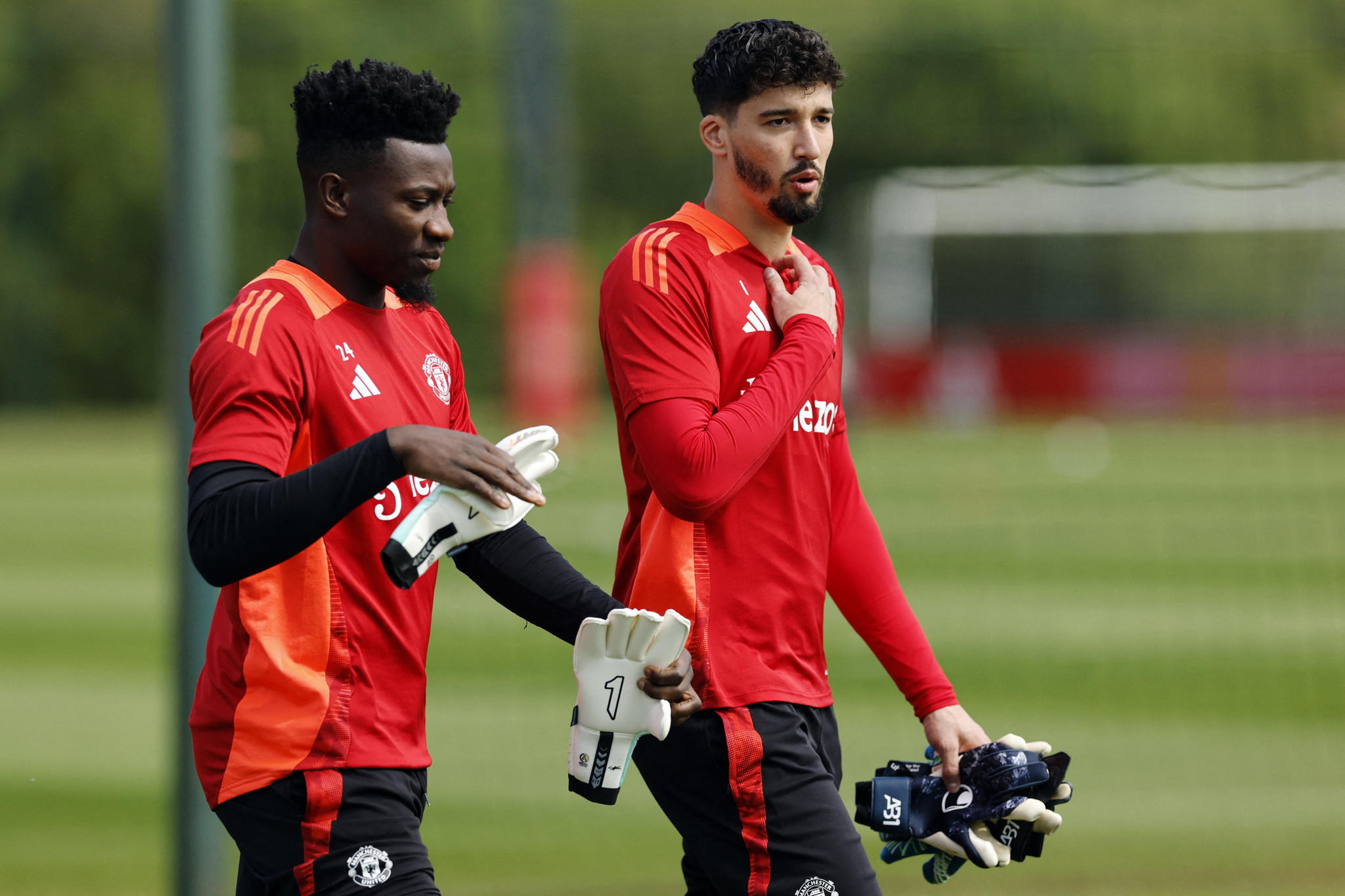 TRANSFER HABERİ: Altay Bayındır Süper Lig’e dönüyor! İşte yeni takımı