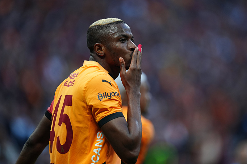Victor Osimhen’den 5. yıldız paylaşımı!