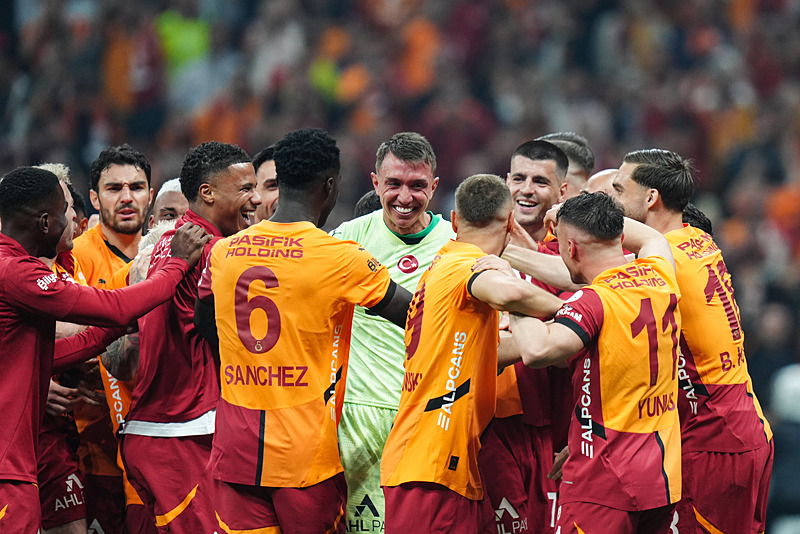 TRANSFER HABERİ - Galatasaray’a sürpriz golcü önerisi! Fransız forvet gündemde