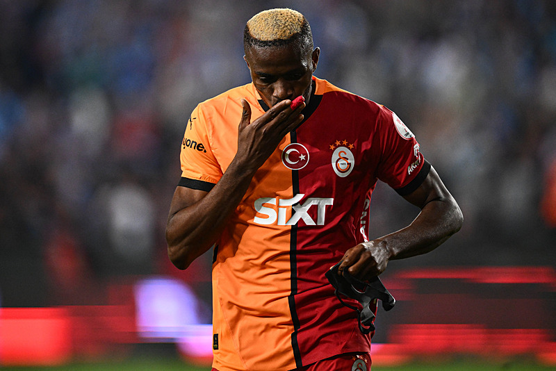 Galatasaray Osimhen’in kararını bekliyor! Transferde 6 rakip birden