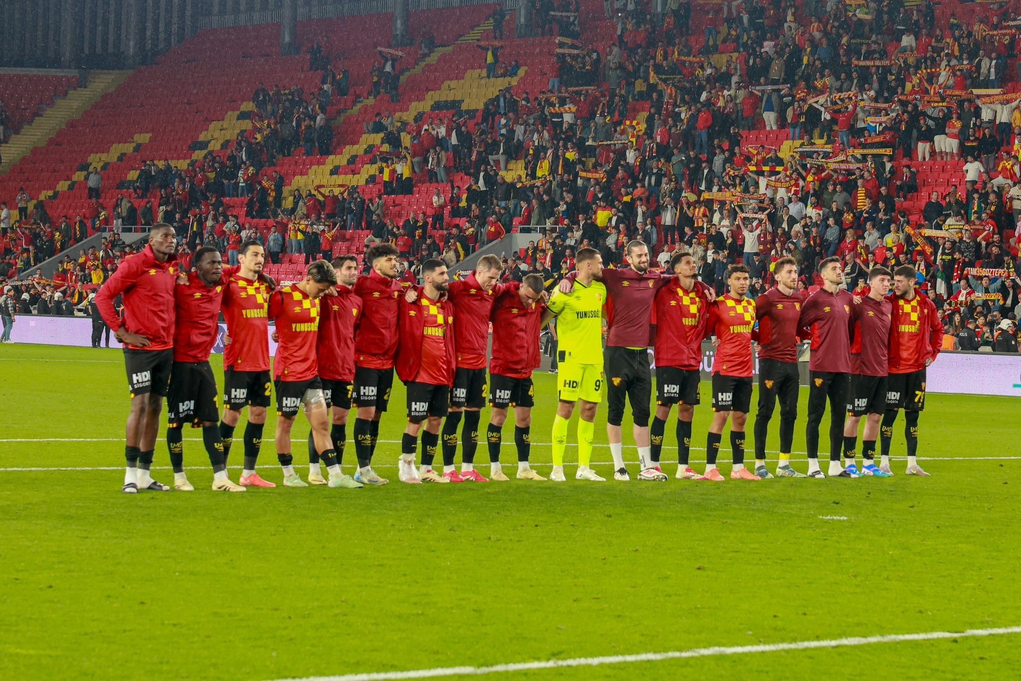 Şampiyon Galatasaray İzmir’de sahne alıyor! İşte Okan Buruk’un Göztepe maçı 11’i