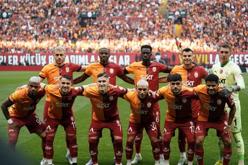 Şampiyon Galatasaray İzmir’de sahne alıyor! İşte Okan Buruk’un Göztepe maçı 11’i