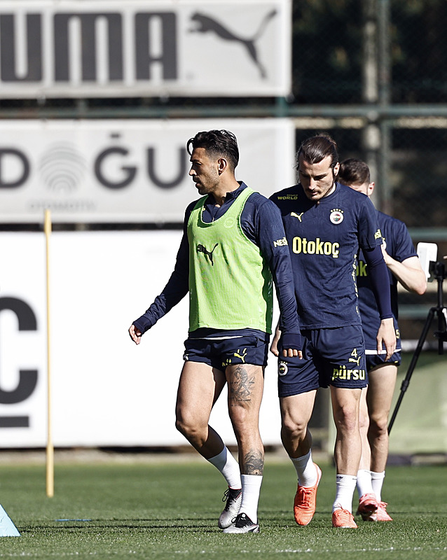 TRANSFER HABERLERİ | Fenerbahçe’de flaş ayrılık gelişmesi! İtalyan ekibi o isim için geliyor