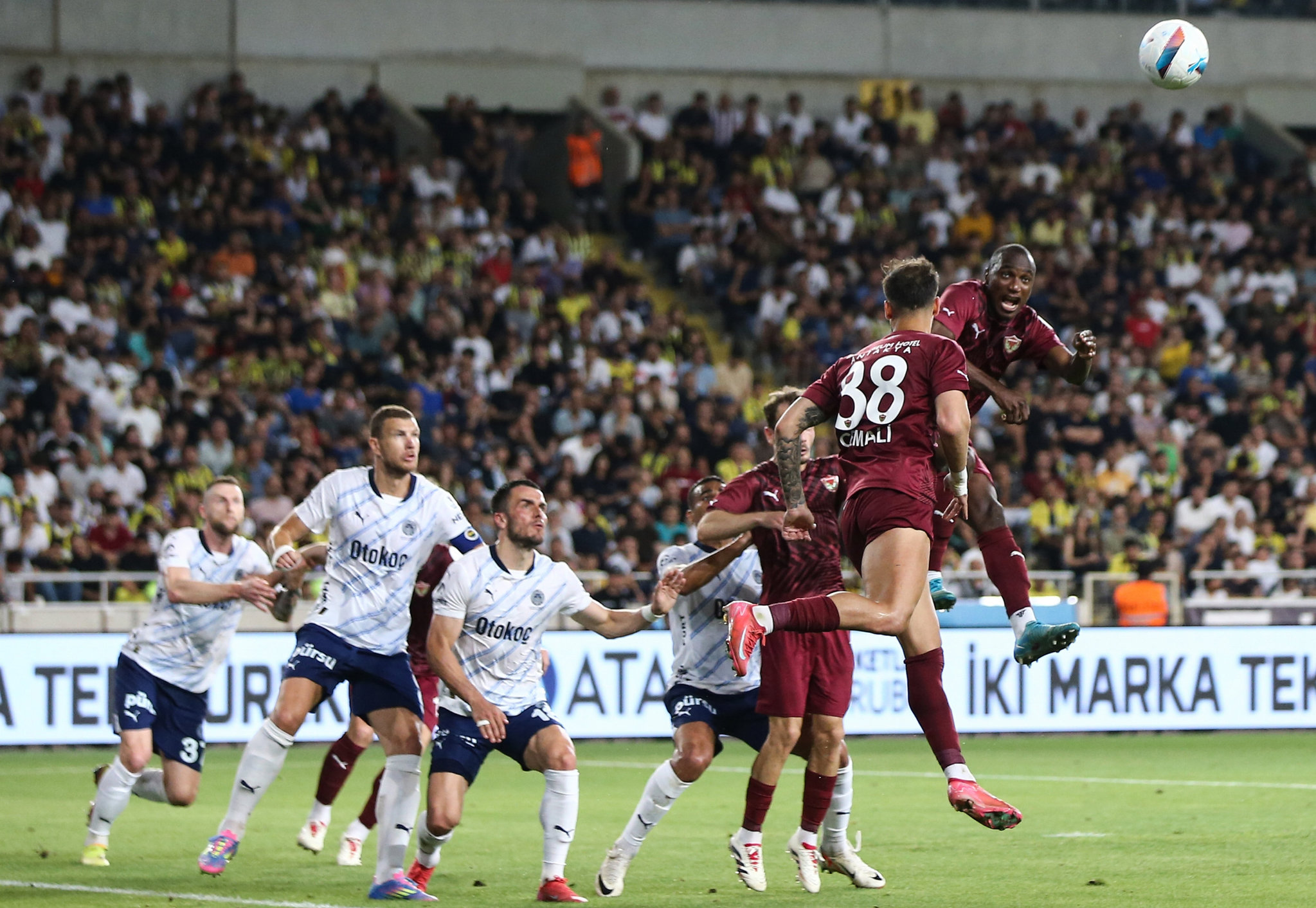 TRANSFER HABERLERİ: Fenerbahçe Japon yıldızın peşinde!