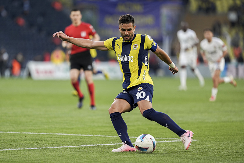 Fenerbahçe’de kritik Dusan Tadic zirvesi! Yeni kontrat bekliyor