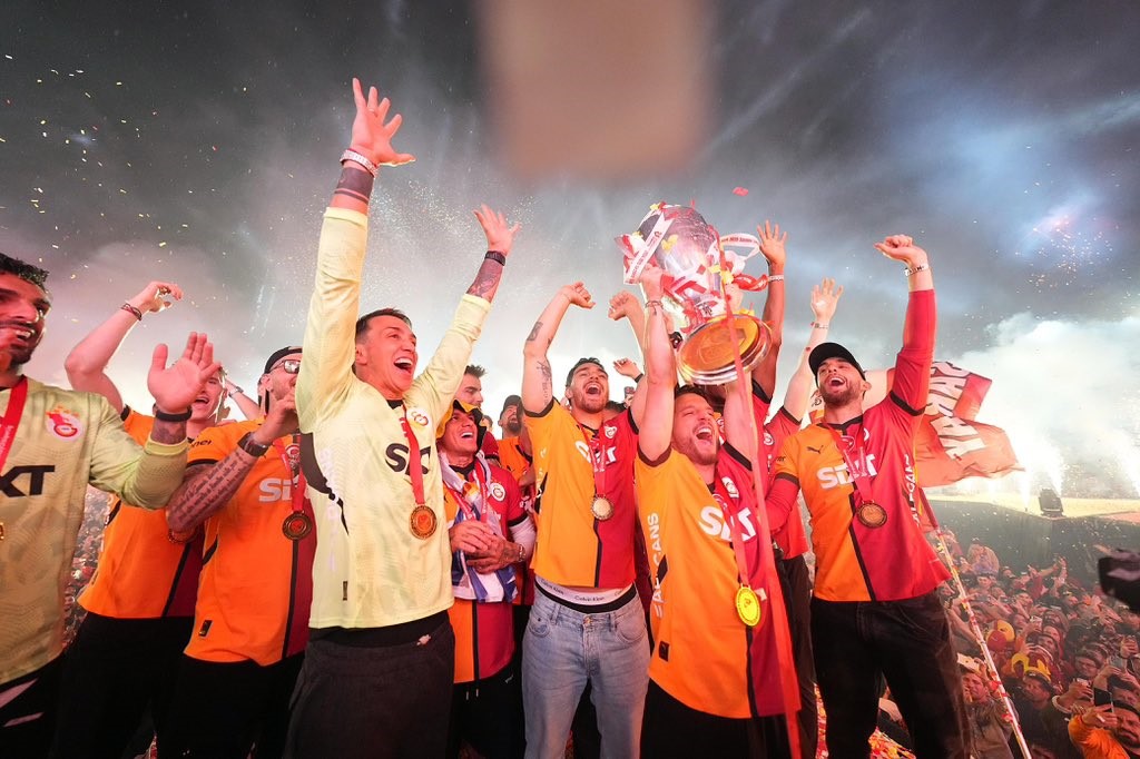 Galatasaray’dan Şampiyonlar Ligi hamlesi! Transferde sürpriz gelişme