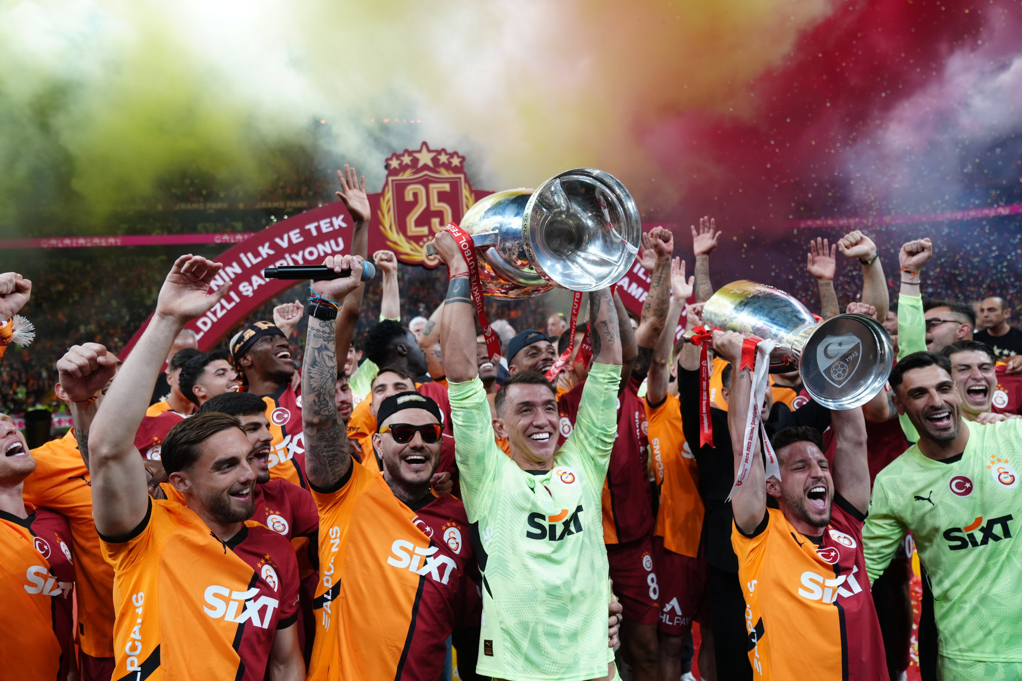 Galatasaray’a Japon kaleci! Transferde sürpriz gelişme