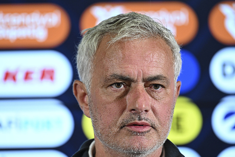Fenerbahçe’de Mourinho’nun alternatifleri hazır! İşte listedeki 3 isim