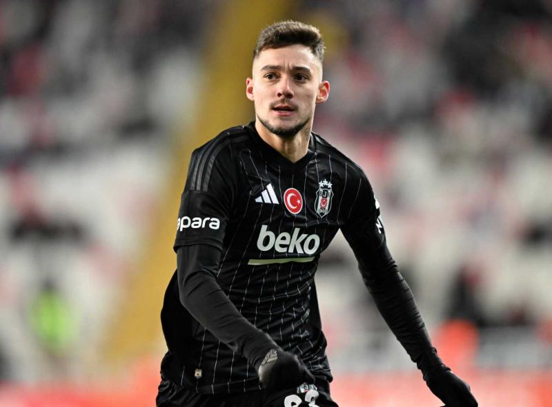 TRANSFER HABERLERİ | Beşiktaş’ta Ernet Muçi krizi!