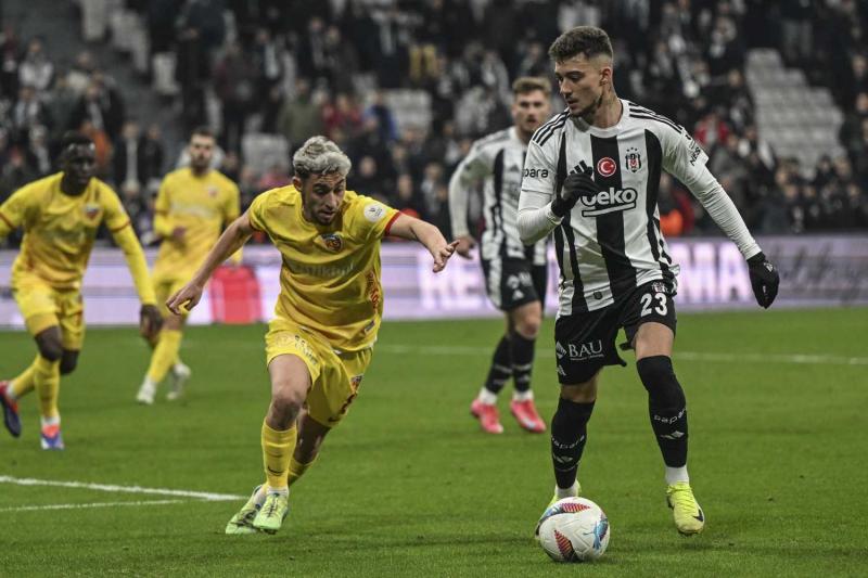 TRANSFER HABERLERİ | Beşiktaş’ta Ernet Muçi krizi!
