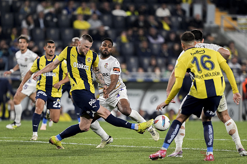 TRANSFER HABERLERİ | Fenerbahçe’de Milan Skriniar kafaları karıştırdı! Ayrılacak derken...