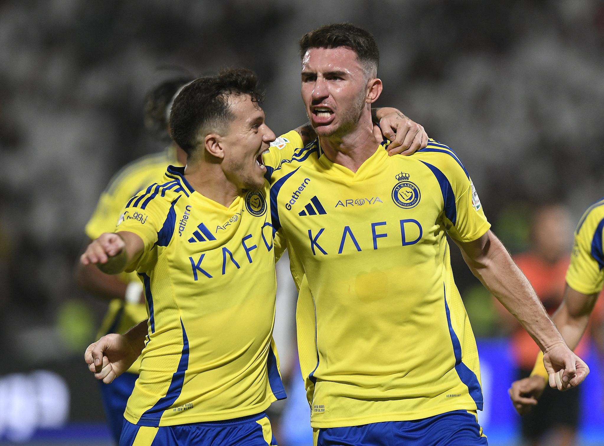 Fenerbahçe İspanyol stoperin peşinde!