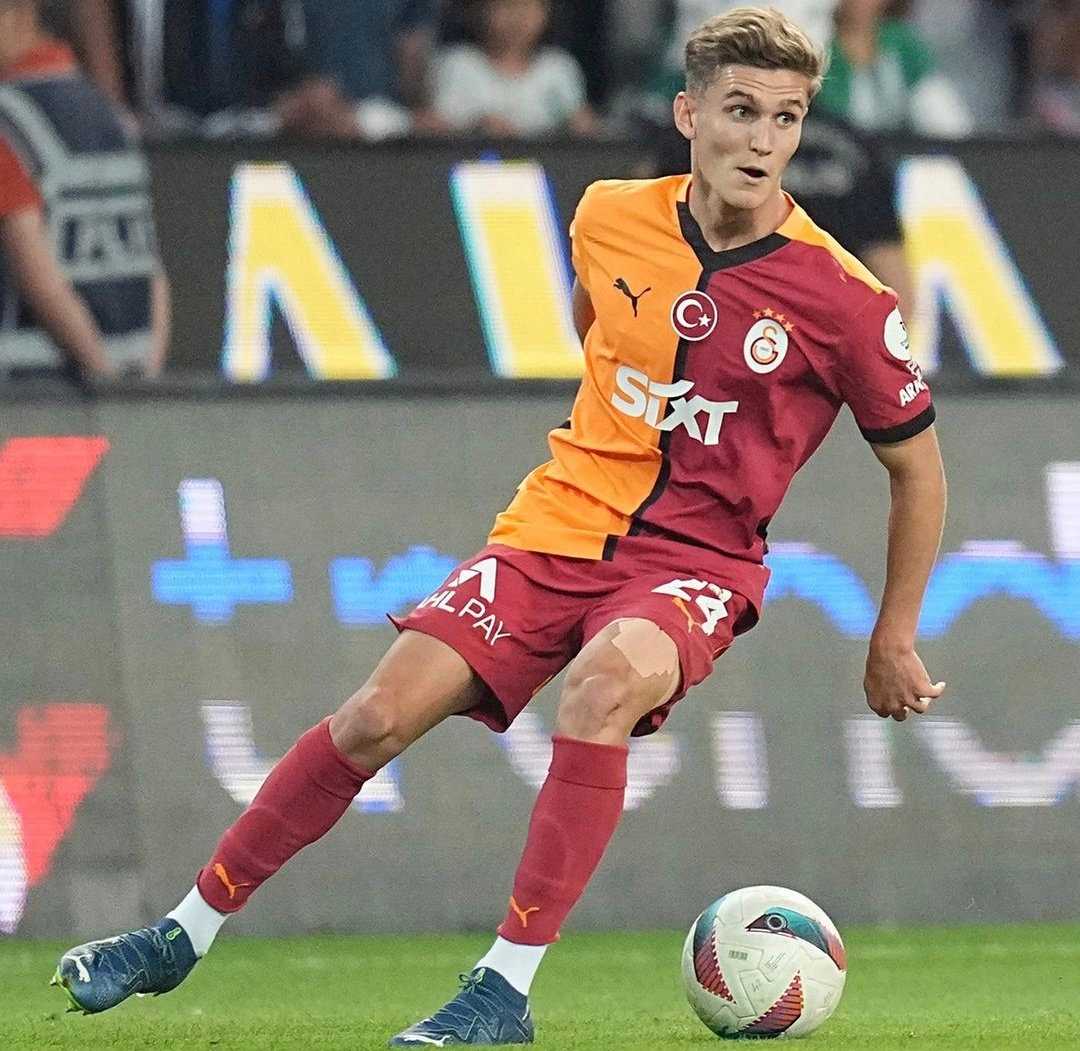 TRANSFER HABERİ:  Elias Jelert’e talip çıktı! Bundesliga ekipleri peşinde