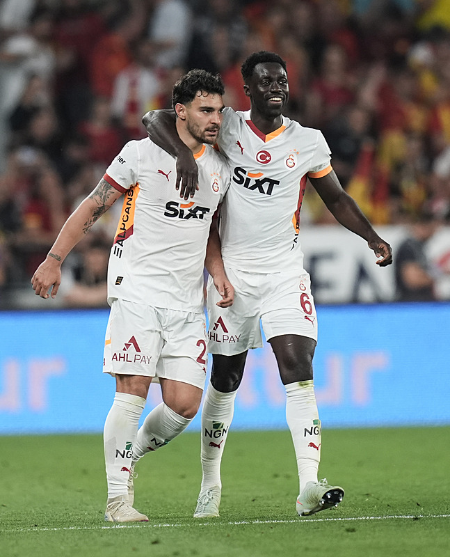 Galatasaray’dan transferde ters köşe! Hırvat yıldız Aslan oluyor