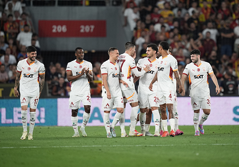Galatasaray’dan transferde ters köşe! Hırvat yıldız Aslan oluyor