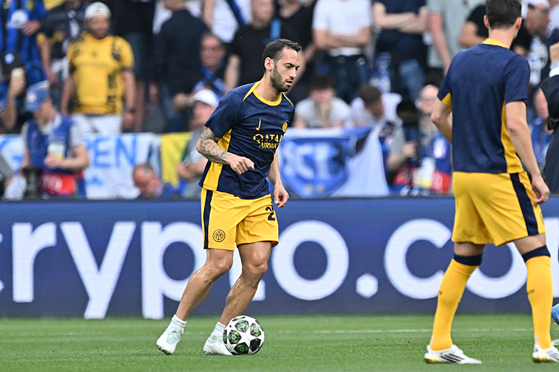Galatasaray’da Dursun Özbek’ten flaş hamle! Hakan Çalhanoğlu’nun transferi için...
