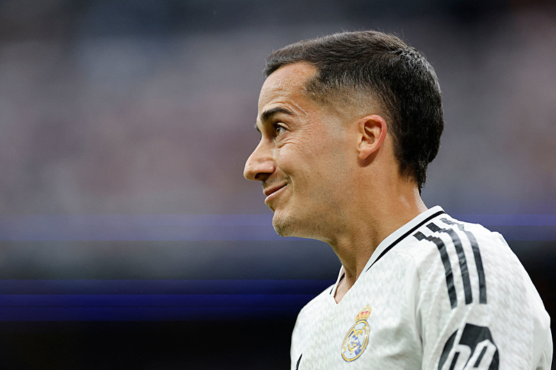 TRANSFER HABERLERİ | Fenerbahçe Real Madrid’in yıldızını listeye ekledi!