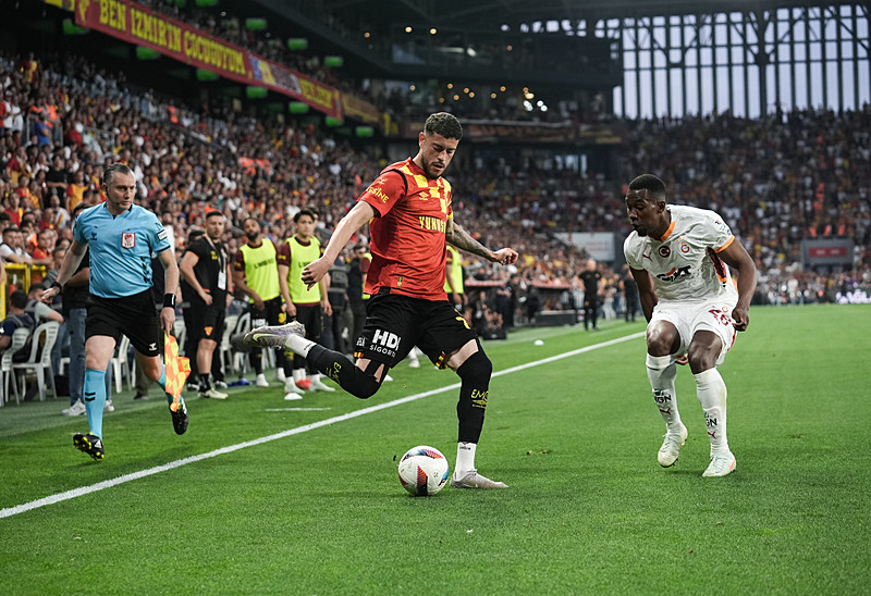 TRANSFER HABERİ: Galatasaray’dan flaş Carlos Cuesta kararı! Yollar ayrılacak mı?