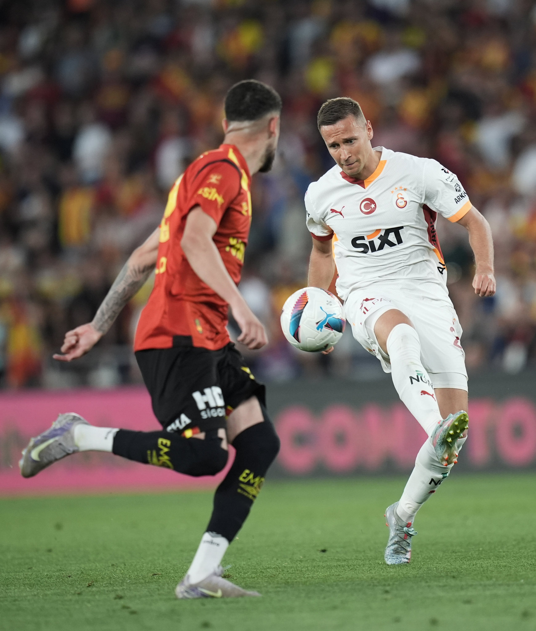 Galatasaray’a transferde Frankowski piyangosu!