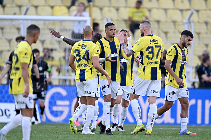 TRANSFER HABERİ: Fenerbahçe ve Manchester City’nin transfer savaşı!