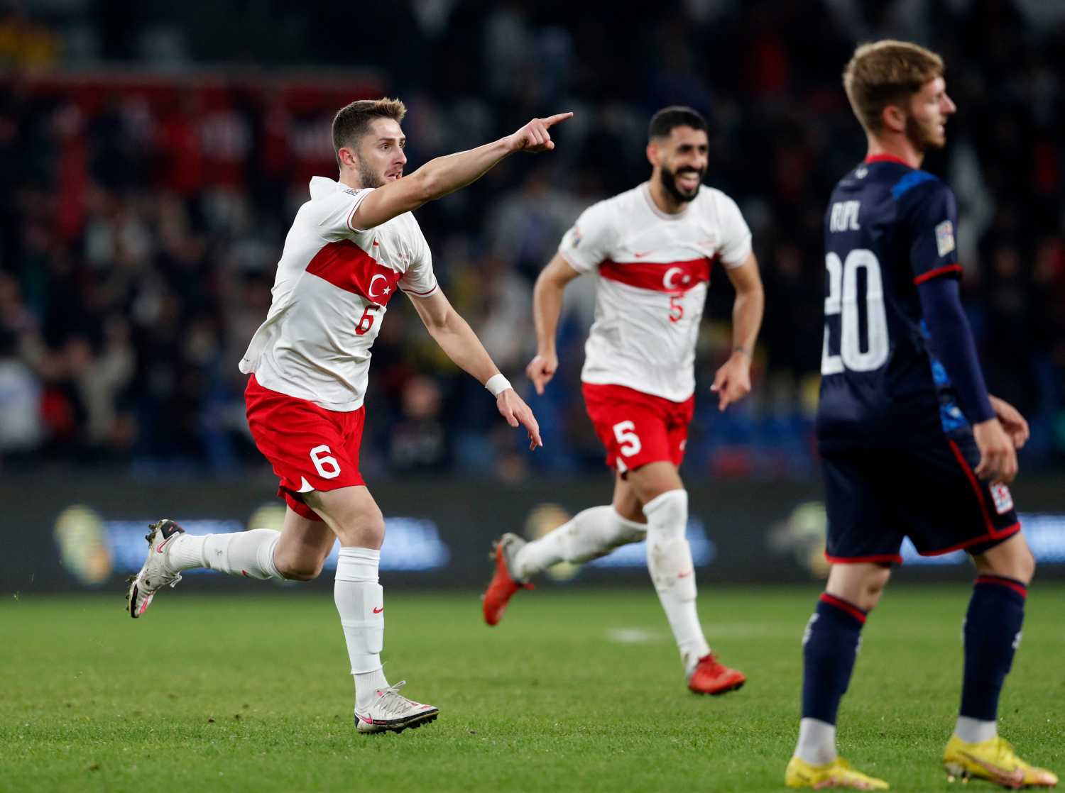 TRANSFER HABERİ: İsmail Yüksek’in talipleri artıyor!