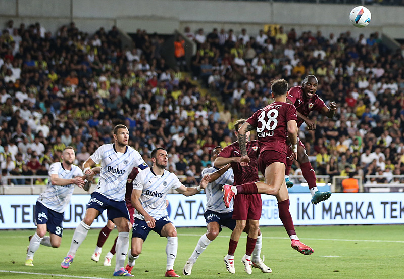 Fenerbahçe’de Sörloth transferi için kritik karar! Gelecek ay...