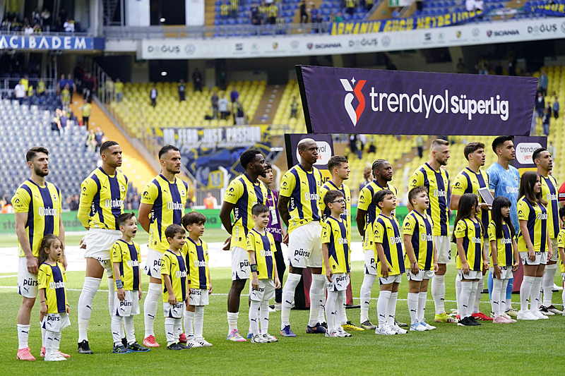 Fenerbahçe’den orta sahaya müthiş transfer planı! İşte listedeki yıldız
