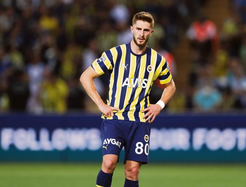 Fenerbahçe’den orta sahaya müthiş transfer planı! İşte listedeki yıldız