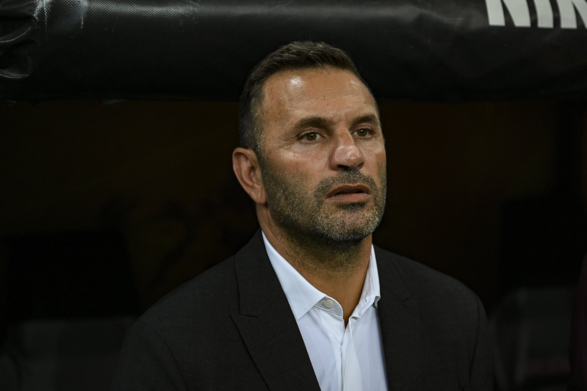 GALATASARAY TRANSFER HABERLERİ: Okan Buruk o ismi gözden çıkardı!