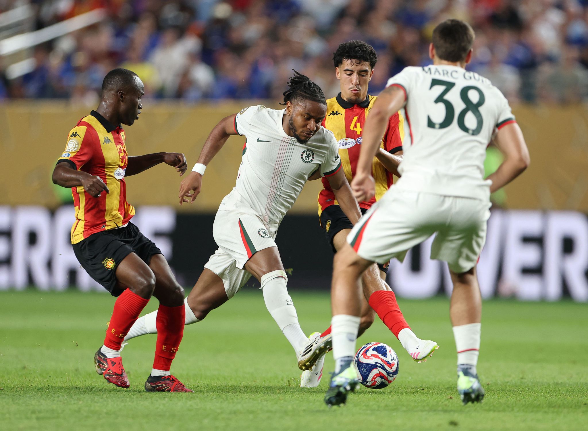 TRANSFER HABERLERİ: Galatasaray’a Sane’den sonra bir dünya yıldızı daha! Menajeri haber bekliyor
