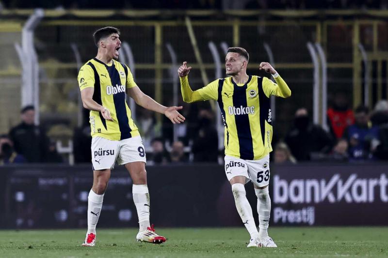 TRANSFER HABERLERİ | Fenerbahçe’de Szymanski çılgınlığı! Devleri birbirine düşürdü