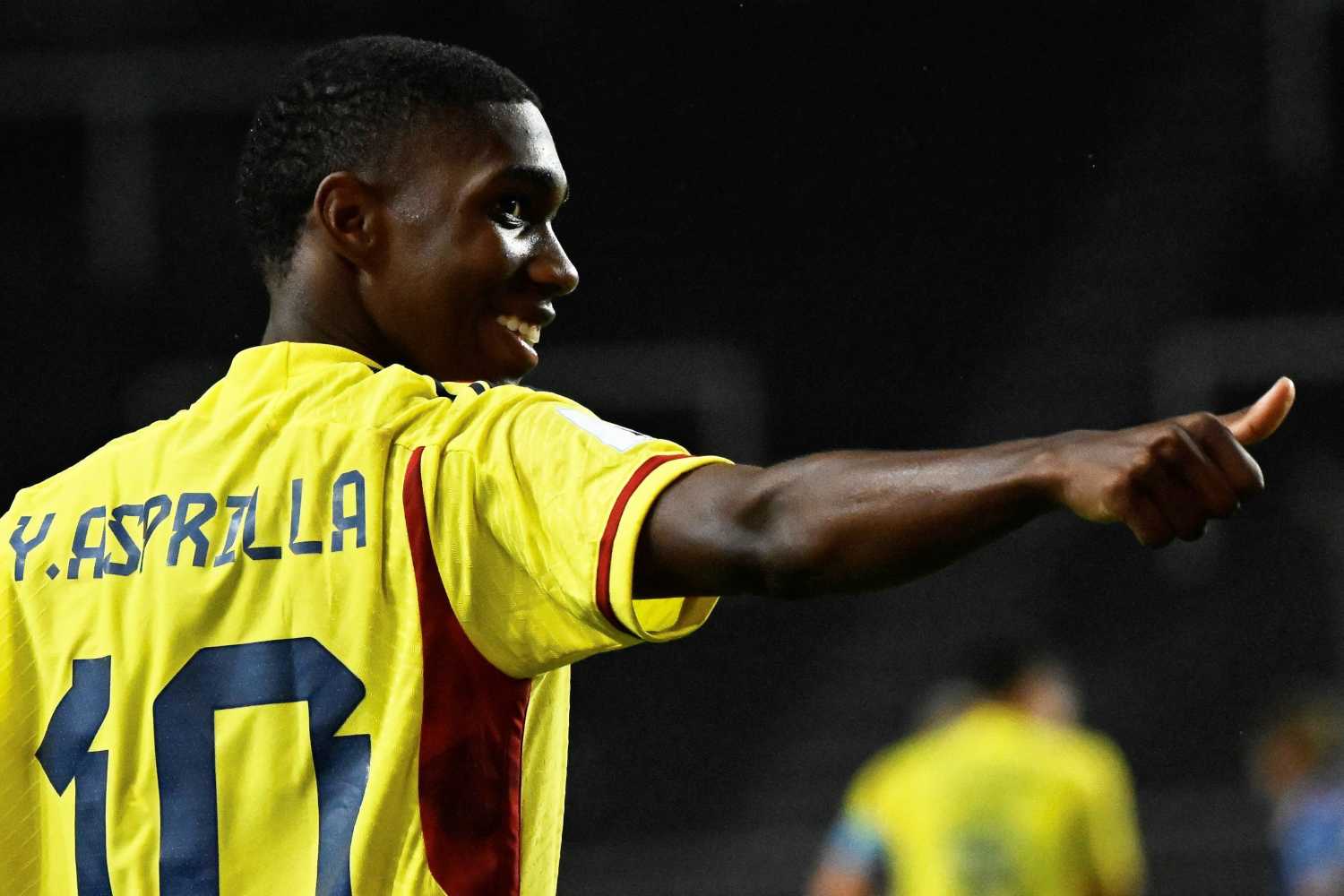 TRANSFER HABERİ: Fenerbahçe’ye bir Kolombiyalı daha! Jhon Duran’ın kankası geliyor