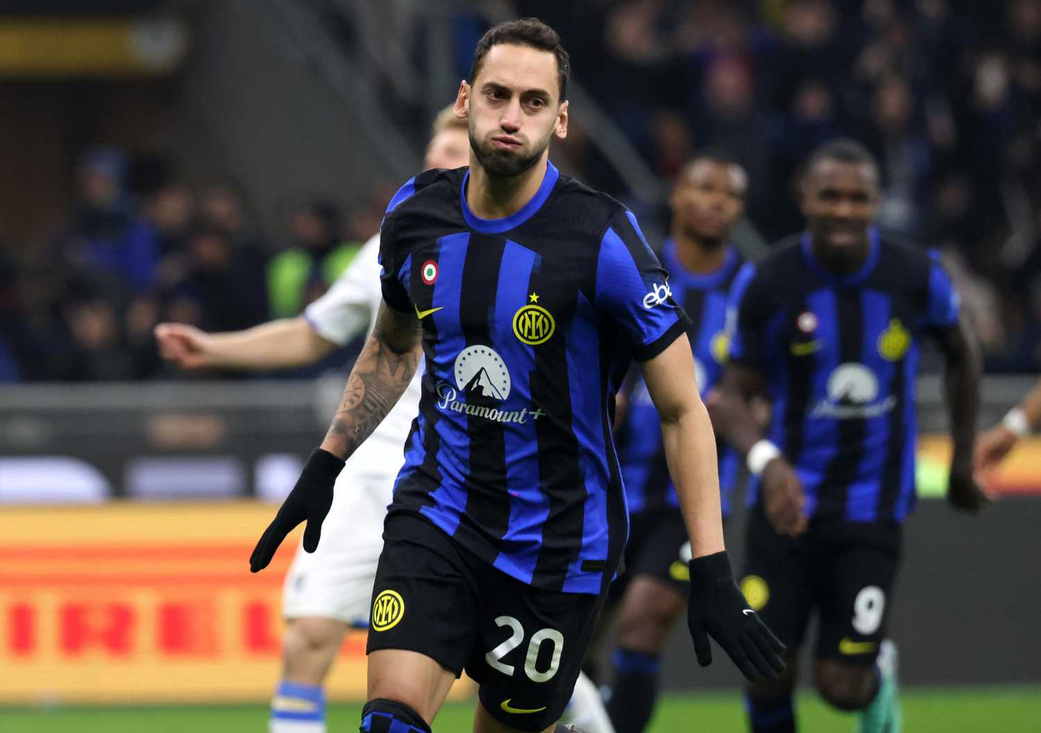 TRANSFER HABERİ: Hakan Çalhanoğlu transferinde görüşmeler başlıyor!