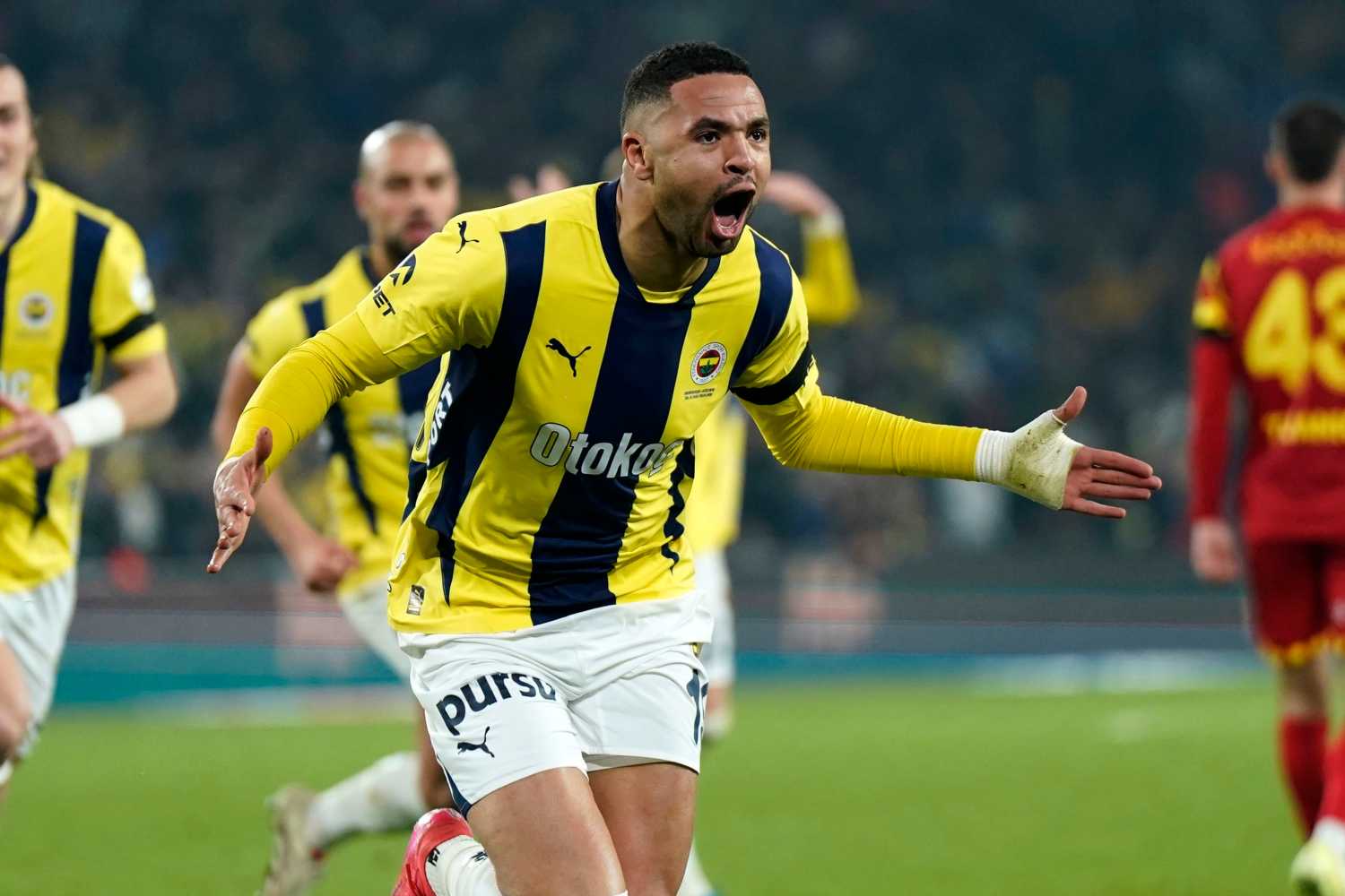TRANSFER HABERİ: Fenerbahçe’de beklenmedik ayrılık! Yeni adresi Arabistan